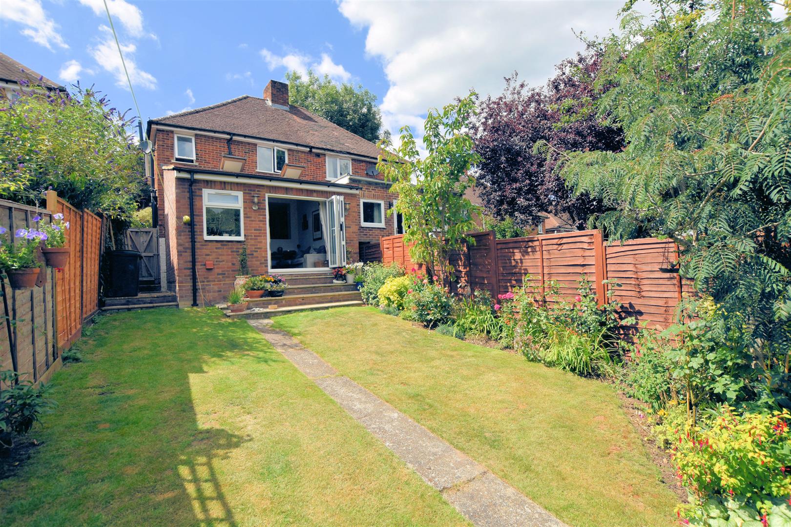 Kentwood Hill, Tilehurst, Reading | Village Properties