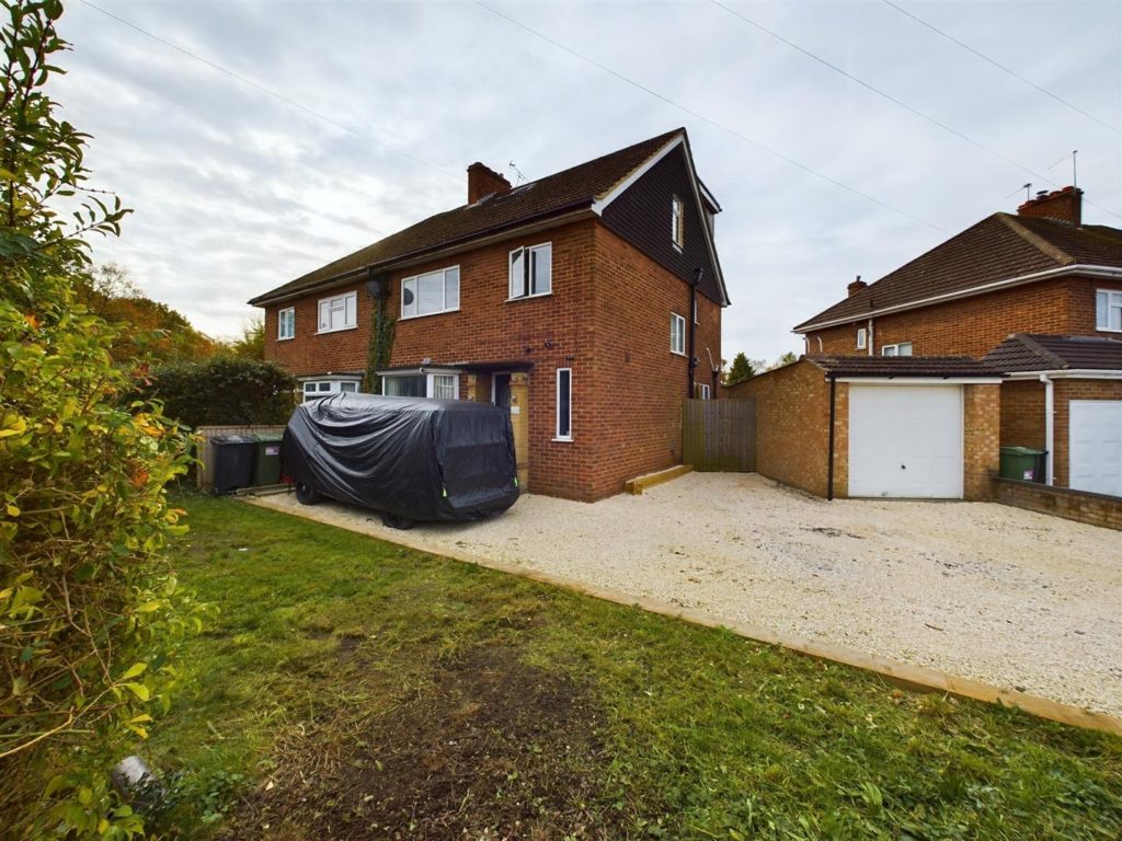 Blewbury Drive, Tilehurst, Reading